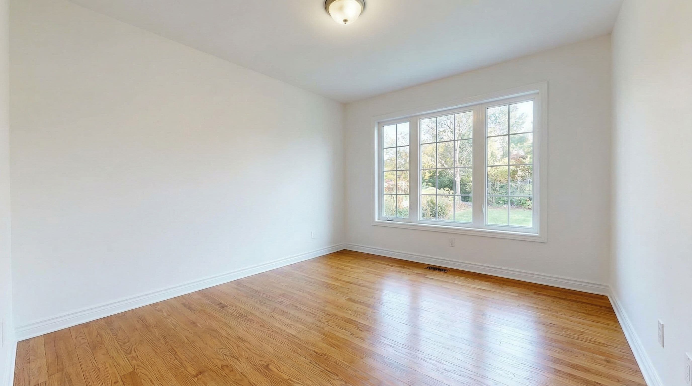 Empty bedroom before staging